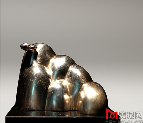 景晓雷《飞机去哪了 NO.1》高60cm 不锈钢 2014.jpg